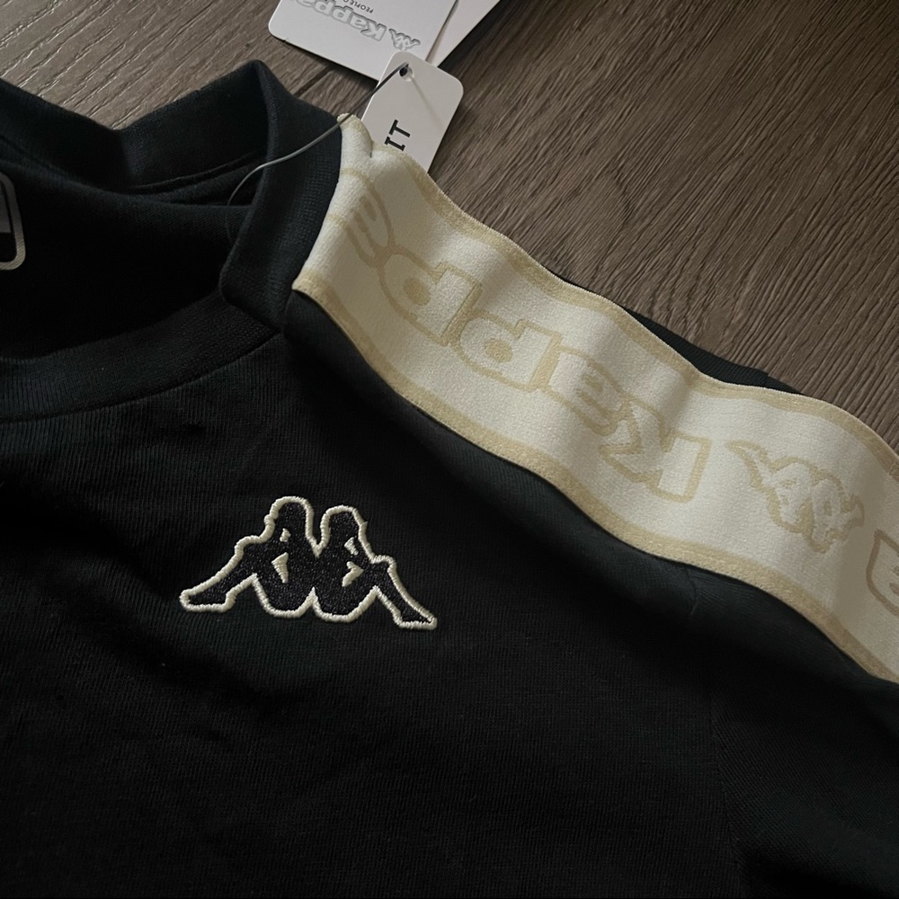 Kappa Crop Top - Picture 2 of 5